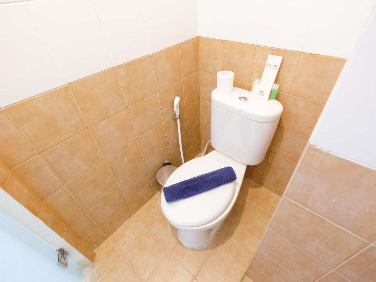 Modern Studio At Green Pramuka City Apartment Near To Shopping Center By Travelio Dżakarta Zewnętrze zdjęcie